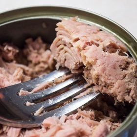 How-to-prepare-homemade-tuna-min